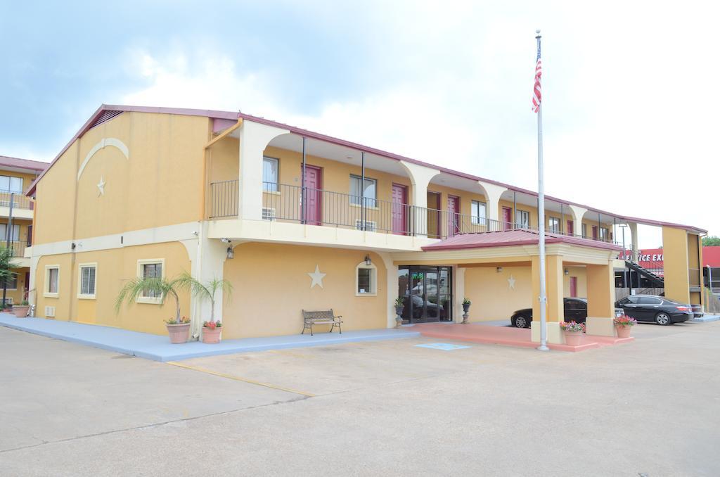 אדיקס Bear Creek Inn מראה חיצוני תמונה